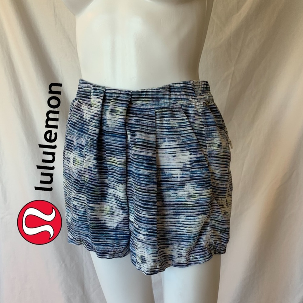 LuluLemon multicolor Flowy Shorts w/ pockets RARE